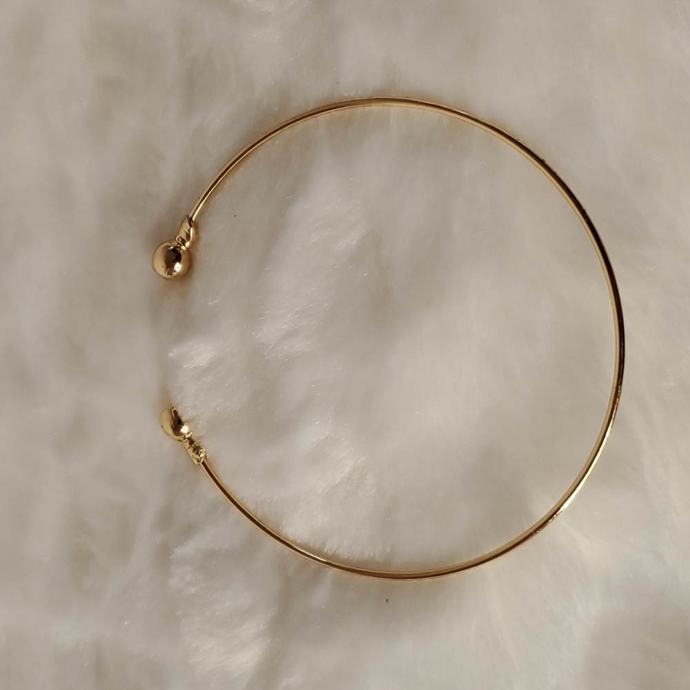 Womens jewelry bicep arm gold tone bangle bracelet with beads